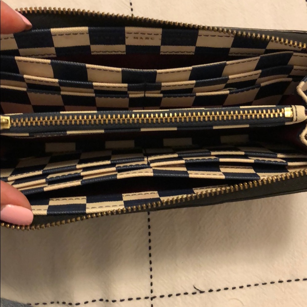 Wallet - Picture 2 of 2